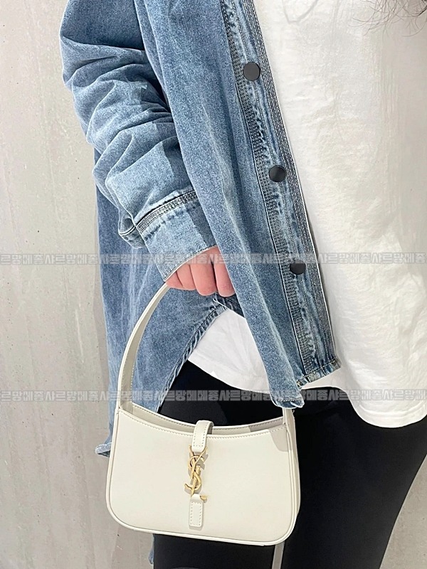 생로랑르5아7호보백미니  20260412-133714-016루.jpg