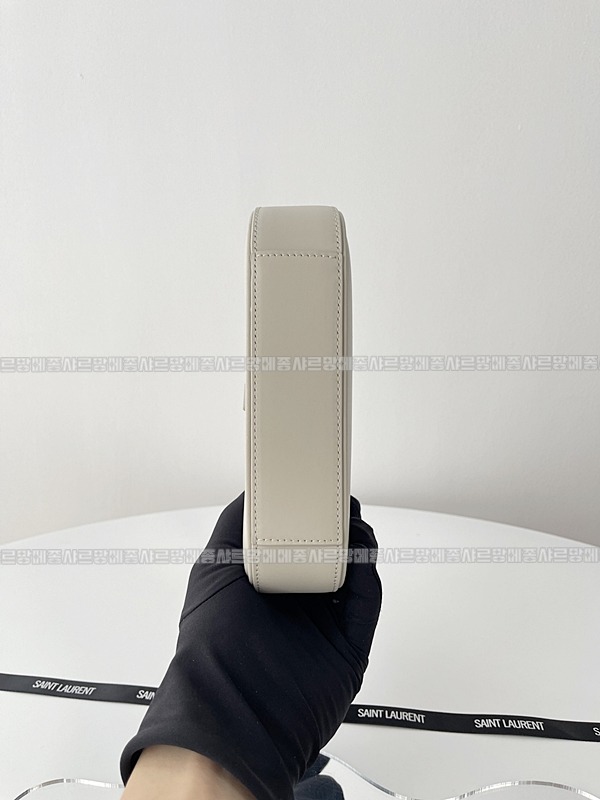 생로랑르5아7호보백미니  20260412-133712-005루.jpg