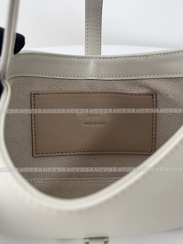 생로랑르5아7호보백미니  20260412-133713-013루.jpg