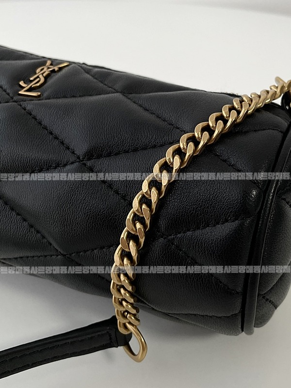 생로랑사드퀄티드램스킨미니튜브백  20260412-134450-015루.jpg