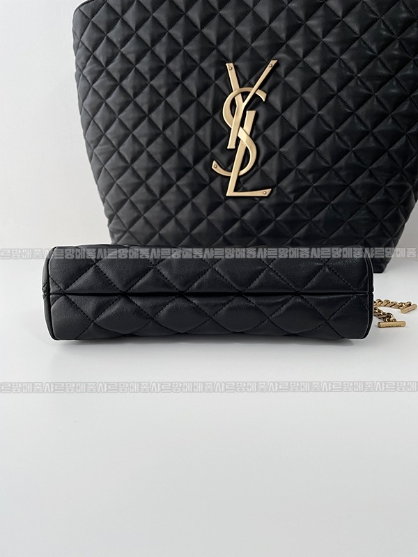 생로랑이카르맥시쇼퍼백라지  20260412-135504-020루.jpg