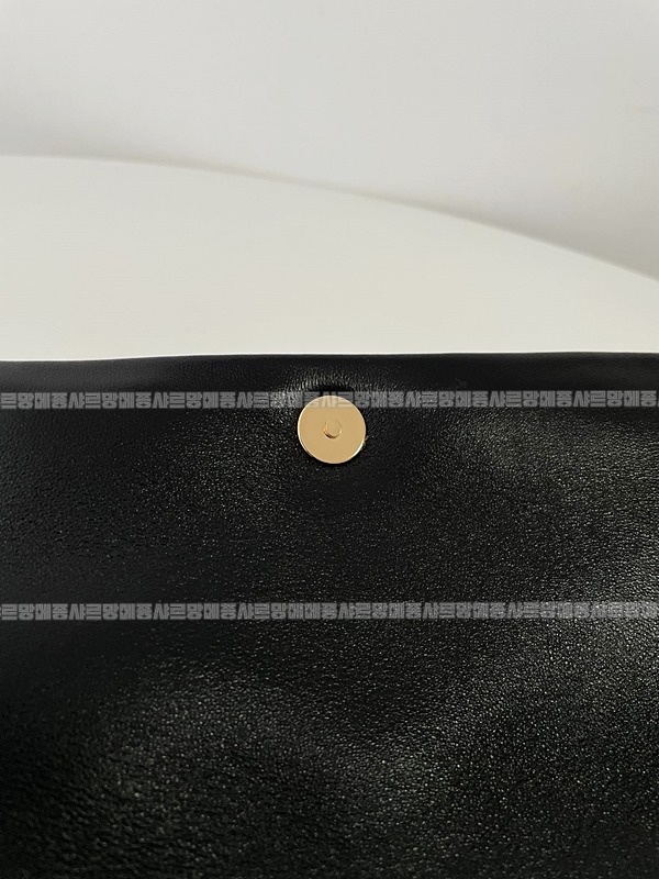 생로랑르57숄더백  20260412-140919-012루.jpg