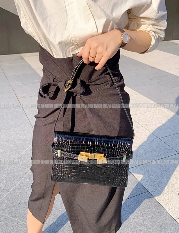 생로랑맨하탄숄더백  20260412-142606-019루.jpg