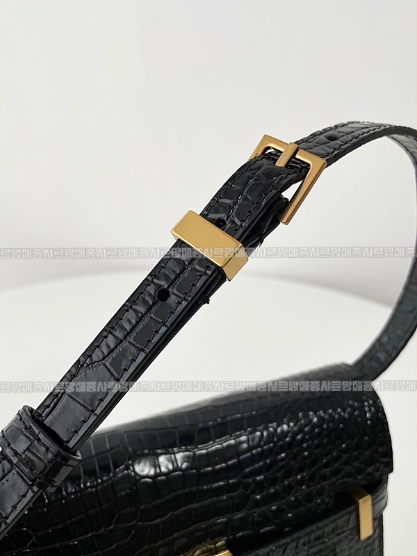 생로랑맨하탄숄더백  20260412-142605-013루.jpg