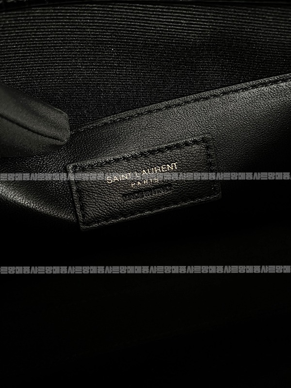 생로랑맨하탄숄더백  20260412-142605-017루.jpg