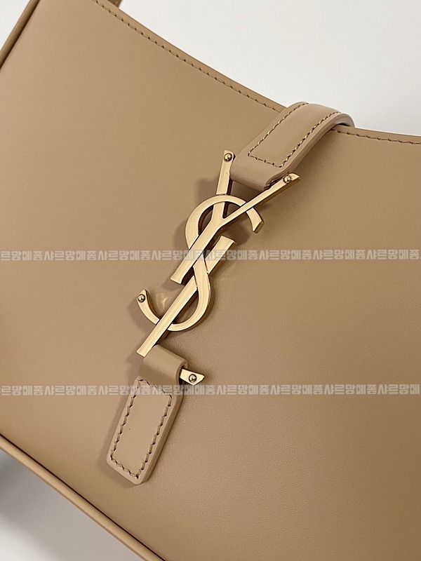 생로랑르5아7호보백  20260412-170230-009루.jpg