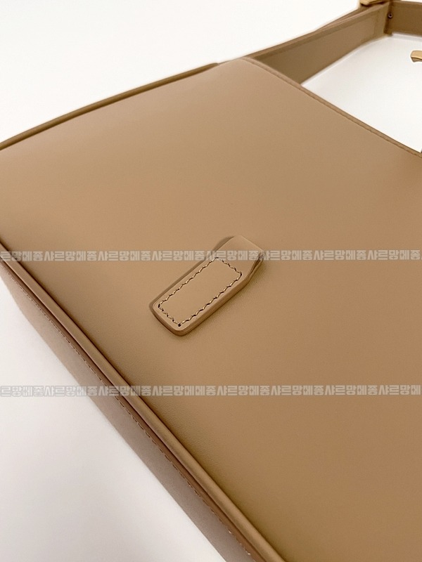 생로랑르5아7호보백  20260412-170231-011루.jpg