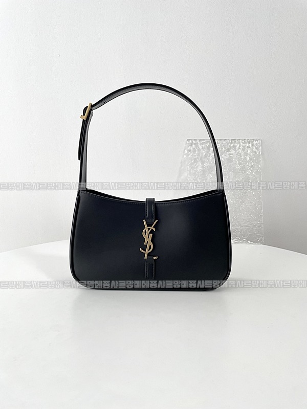 생로랑르5아7호보백  20260412-170541-003루.jpg