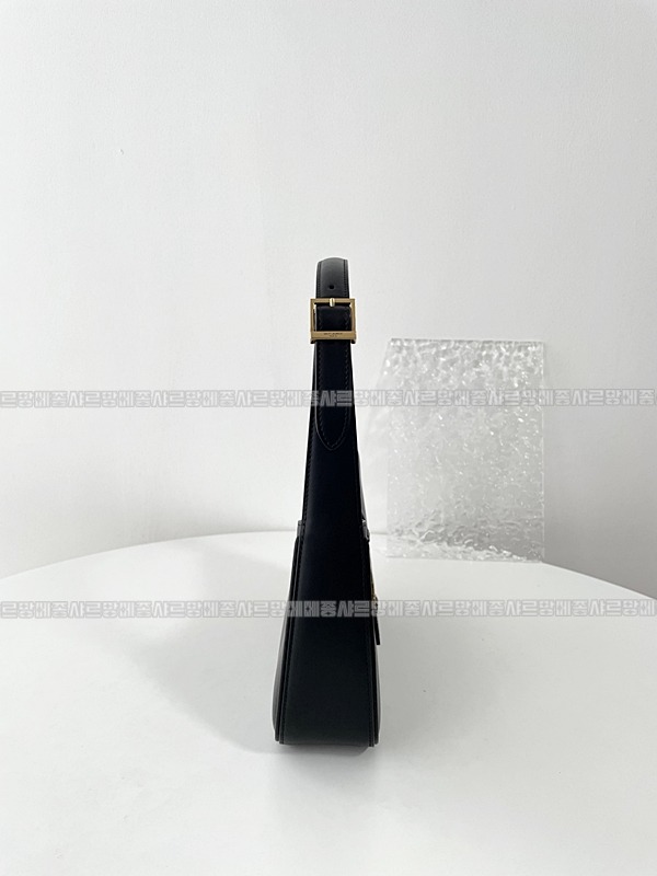 생로랑르5아7호보백  20260412-170542-006루.jpg