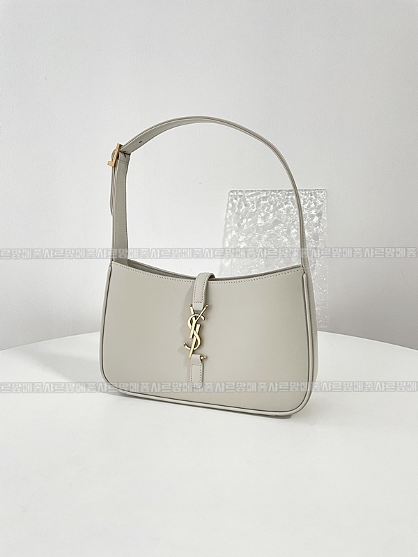 생로랑르5아7호보백  20260412-171045-004루.jpg