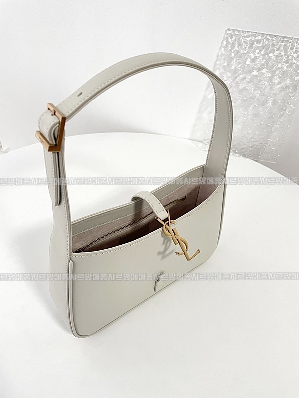 생로랑르5아7호보백  20260412-171045-009루.jpg