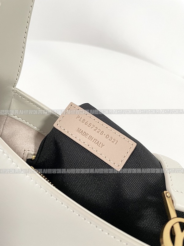 생로랑르5아7호보백  20260412-171047-015루.jpg