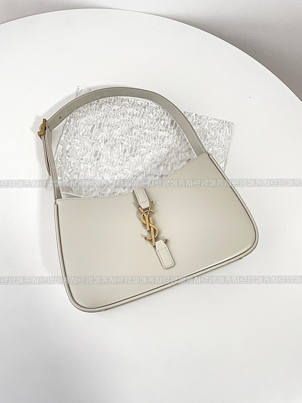 생로랑르5아7호보백  20260412-171047-018루.jpg