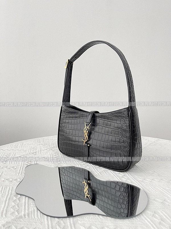 생로랑르5아7호보백  20260412-171253-005루.jpg