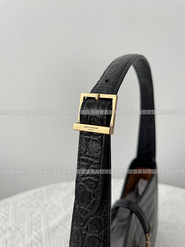 생로랑르5아7호보백  20260412-171254-011루.jpg