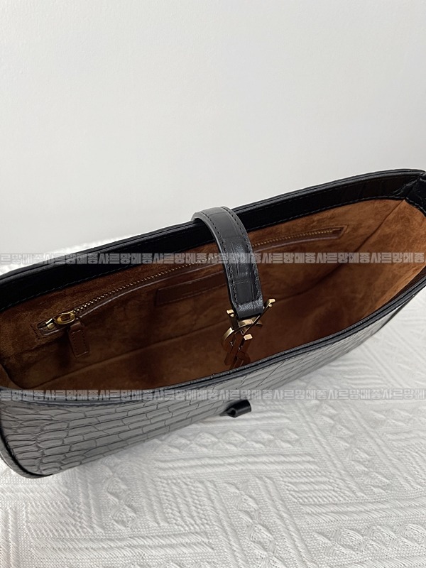 생로랑르5아7호보백  20260412-171254-013루.jpg