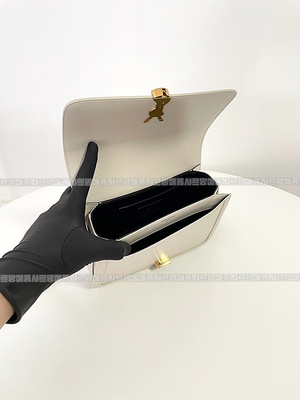 생로랑솔페리노사첼백  20260413-114811-007루.jpg