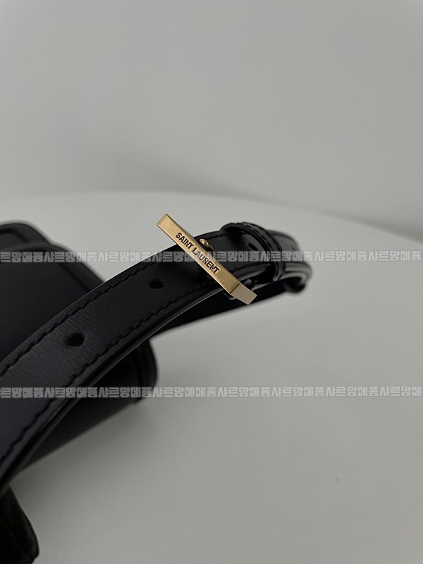 생로랑솔페리노사첼백  20260413-115114-013루.jpg