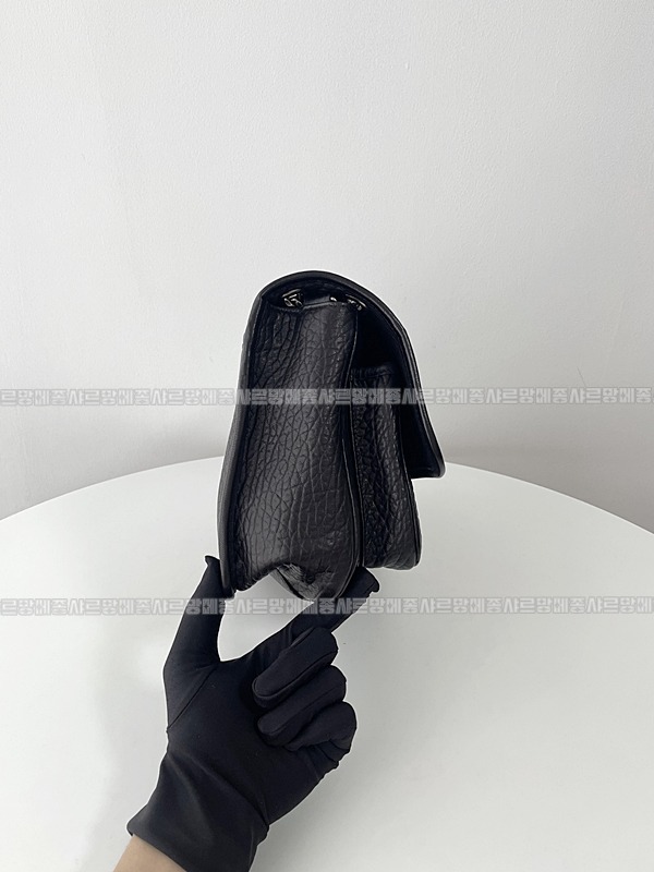 생로랑니키백  20260413-120531-004루.jpg