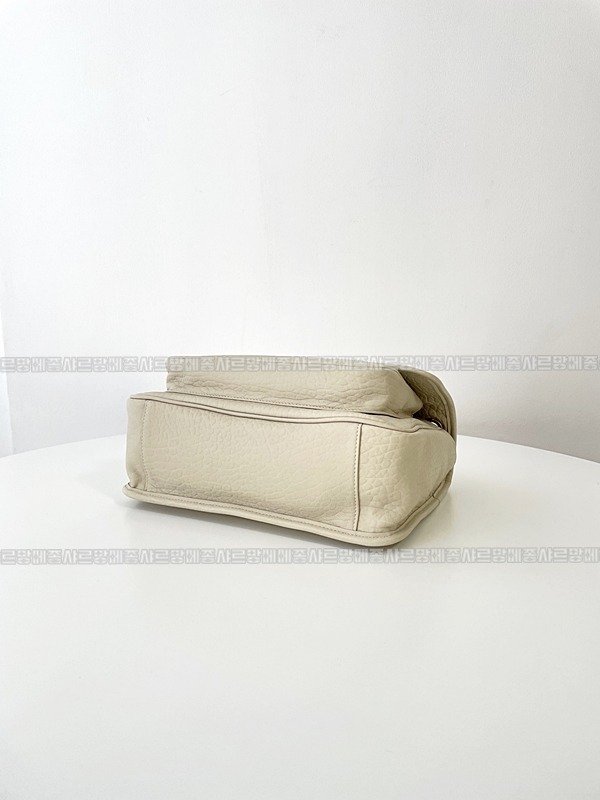 생로랑니키백  20260413-121529-005루.jpg