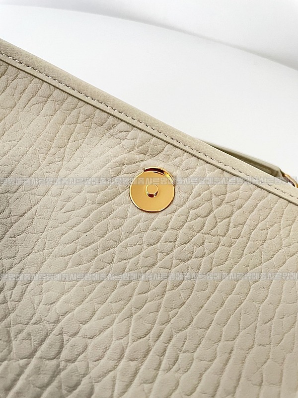 생로랑니키백  20260413-121530-012루.jpg