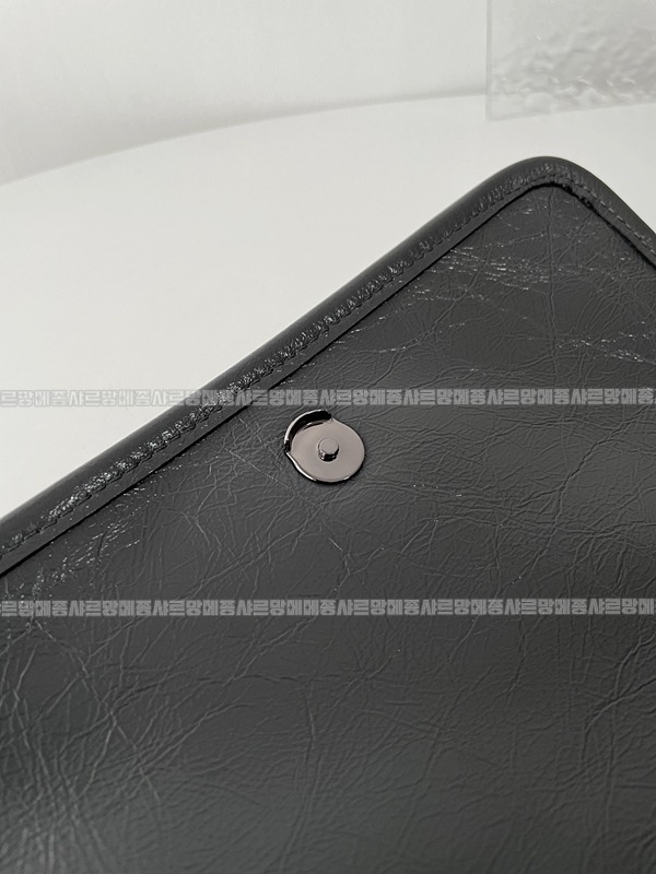 생로랑니키크로스백  20260414-105502-013루.jpg