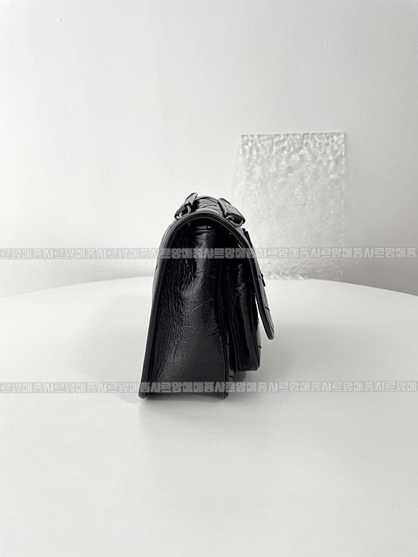 생로랑니키크로스백  20260414-111246-004루.jpg