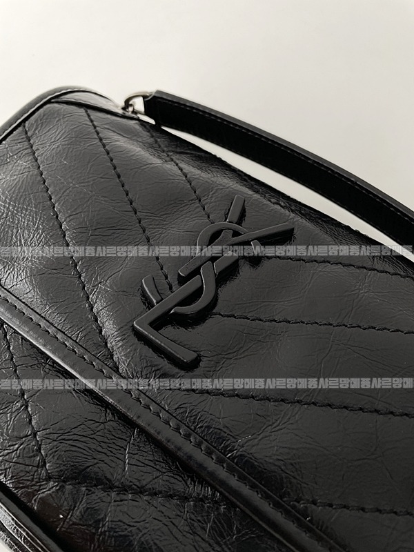 생로랑니키크로스백  20260414-111246-008루.jpg