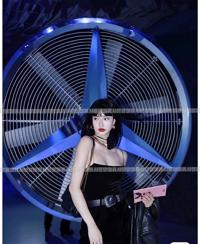 생로랑니키크로스백  20260414-111535-022루.jpg