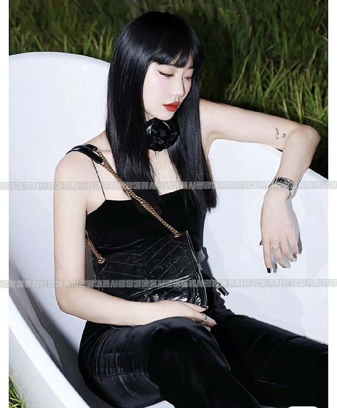 생로랑니키크로스백  20260414-111535-021루.jpg