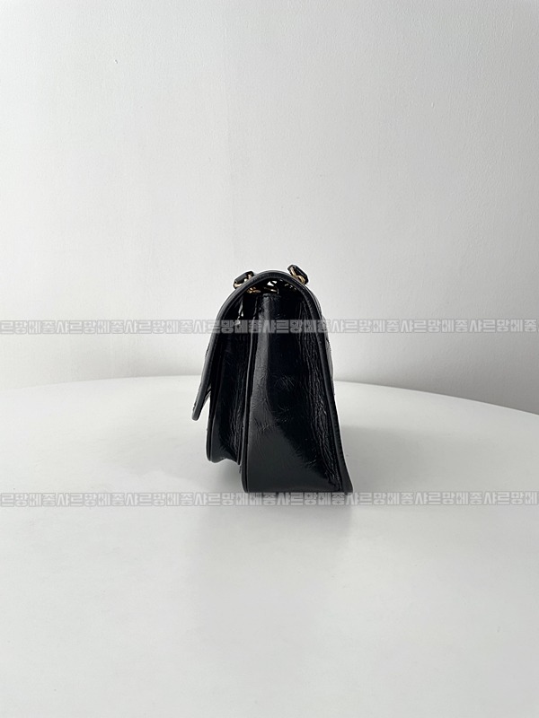 생로랑니키크로스백  20260414-111532-004루.jpg