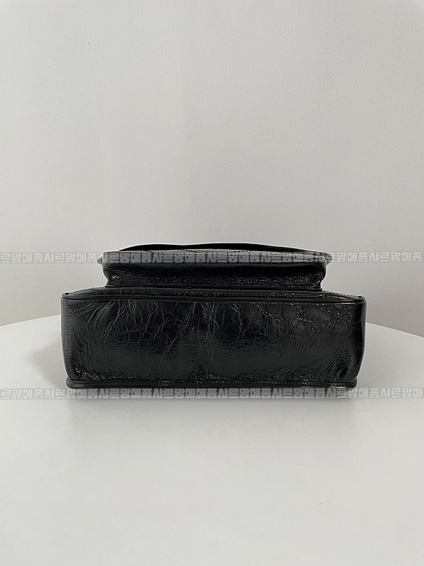 생로랑니키크로스백미디움  20260414-120158-006루.jpg