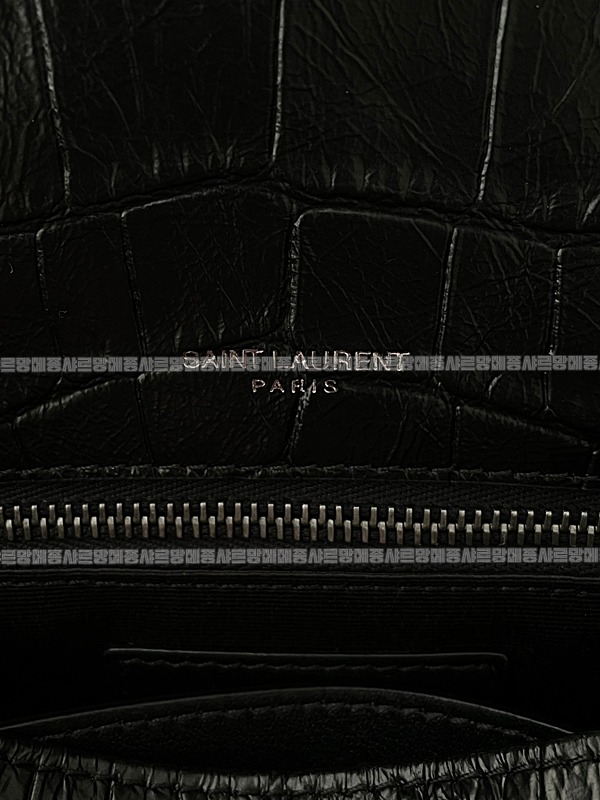 생로랑니키크로스백미디움  20260414-131205-009루.jpg