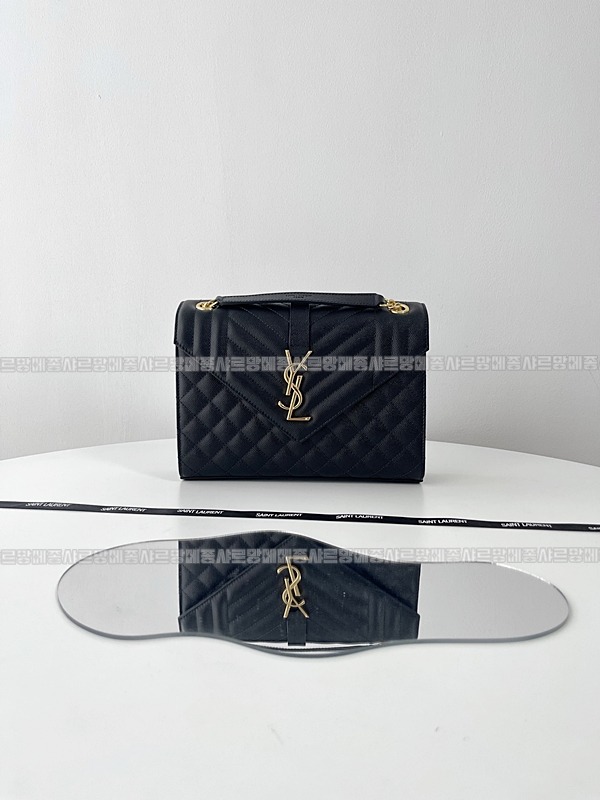 생로랑앤밸로프체인숄더백미디움   20260415-095238-001 .jpg