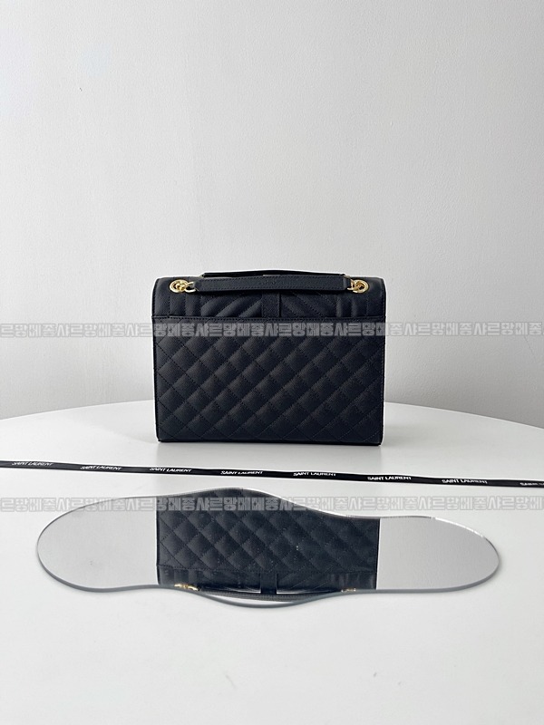 생로랑앤밸로프체인숄더백미디움   20260415-095239-003 .jpg