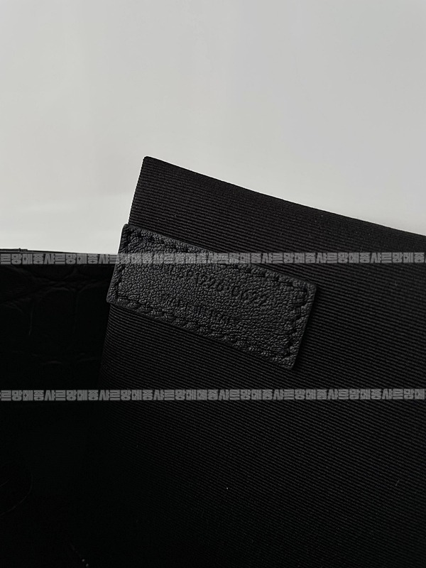 생로랑니키쇼핑백   20260415-100825-013 .jpg