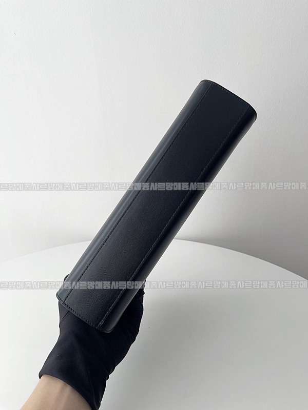 생로랑맨하탄백   20260415-102313-005 .jpg