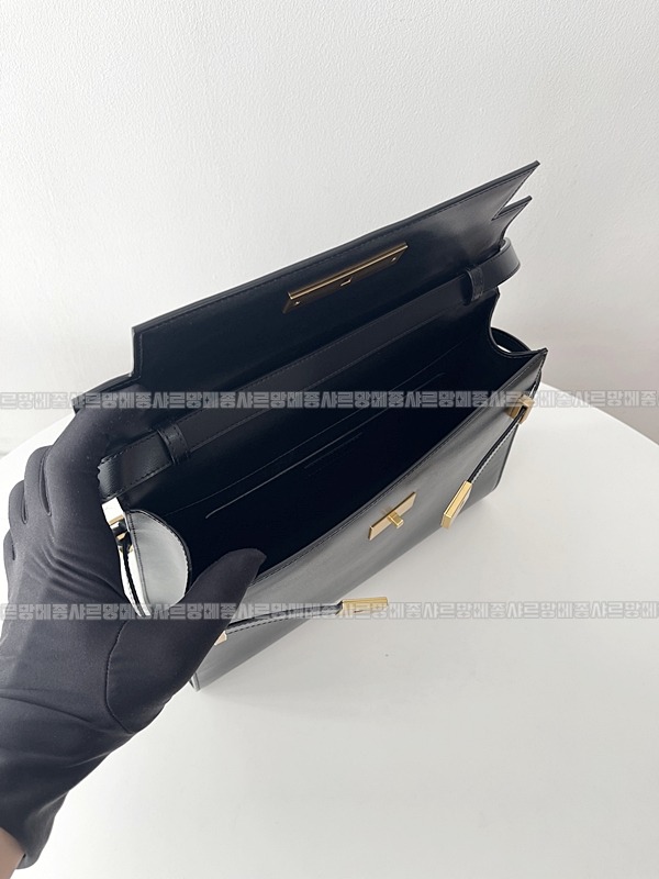 생로랑맨하탄백   20260415-102313-006 .jpg