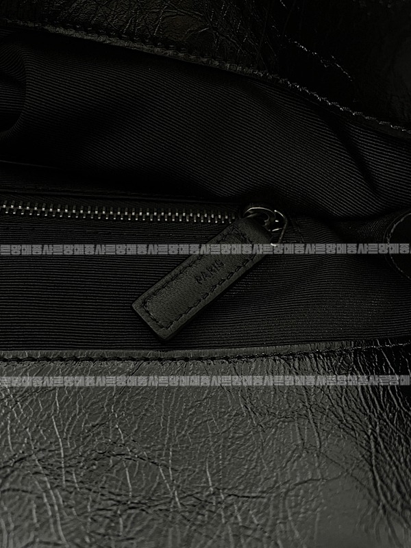 생로랑니키쇼핑백라지   20260415-110914-016 .jpg