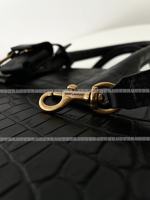 생로랑삭다쥬르핸드백20260416-111106-012.jpg