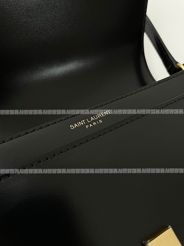 생로랑볼테르미니레더숄더백  20260416-124943-014.jpg