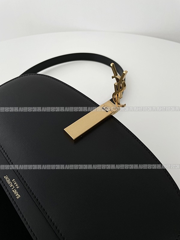 생로랑볼테르백  20260416-130253-016.jpg