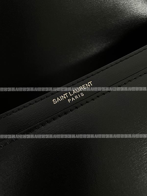 생로랑볼테르백  20260416-130253-015.jpg