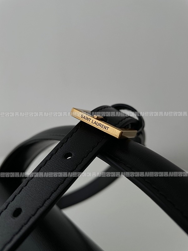 생로랑볼테르백  20260416-130254-018.jpg