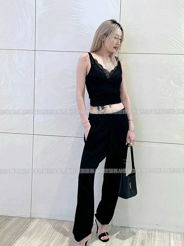 생로랑 르 5 아 7 베이비백  20260416-131233-025.jpg