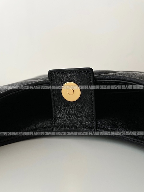 생로랑사드호보백  20260416-131919-011.jpg