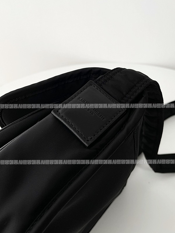 생로랑니키메신저백  20260416-155318-011.jpg