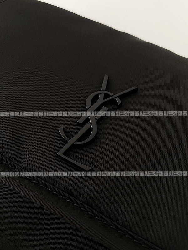 생로랑니키메신저백  20260416-155318-010.jpg