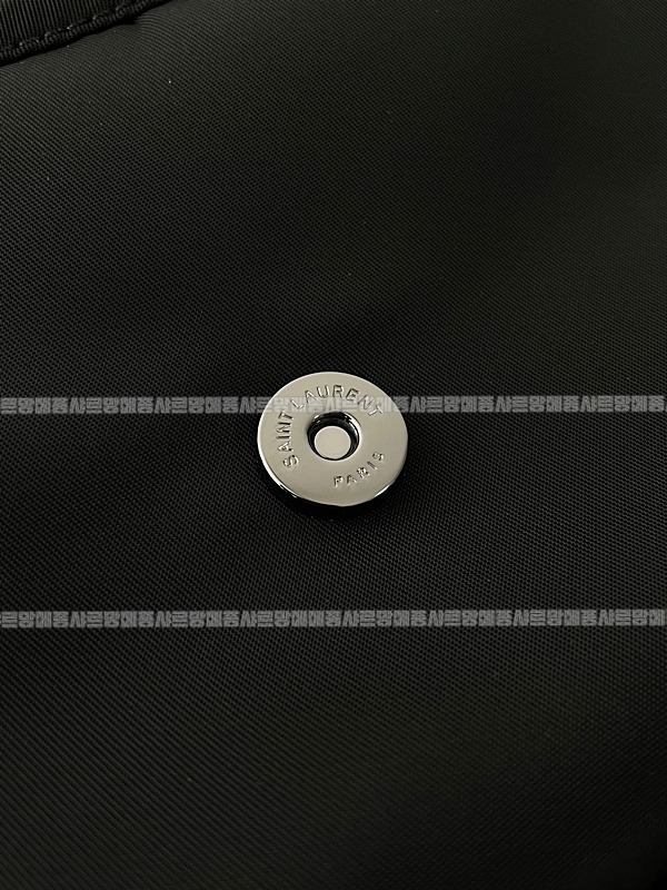 생로랑니키메신저백  20260416-155319-014.jpg