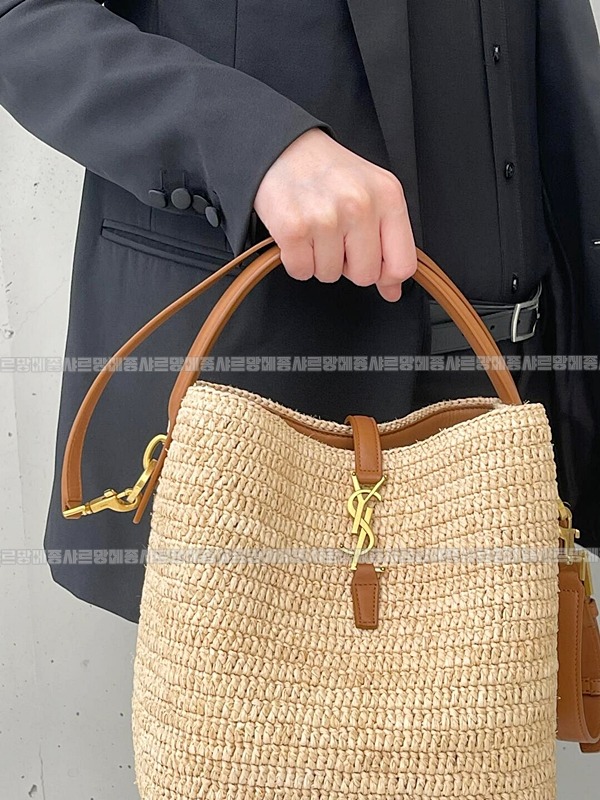 생로랑르37라피아버킷백  20260416-160757-034.jpg